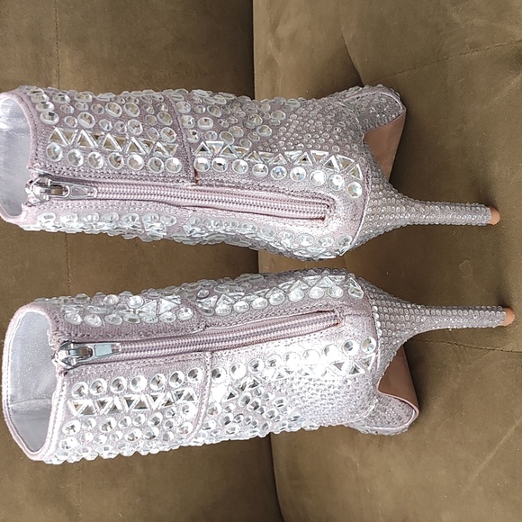 💎💎Steve Madden Rhinestone Boots - Picture 5 of 6